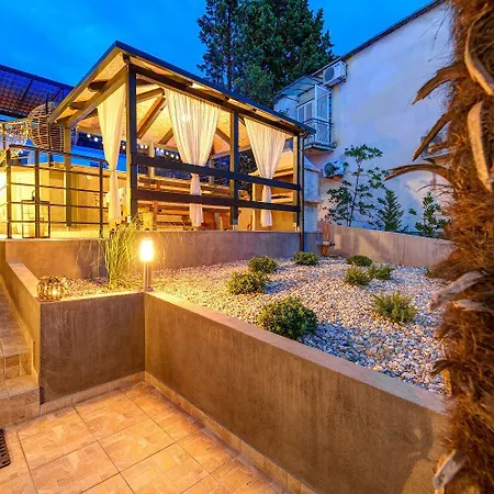 Helles Nur 150 Meter Zum Mit Jacuzzi, Meerblick, Pool, Billard 아파트 *