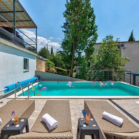 Helles Nur 150 Meter Zum Mit Jacuzzi, Meerblick, Pool, Billard Apartman *
