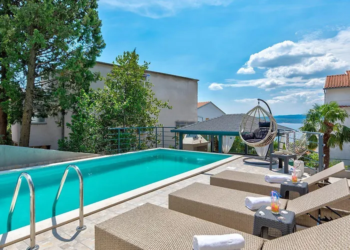 Apartman Helles Nur 150 Meter Zum Mit Jacuzzi, Meerblick, Pool, Billard Dramalj