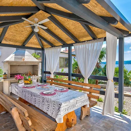 Helles Nur 150 Meter Zum Mit Jacuzzi, Meerblick, Pool, Billard